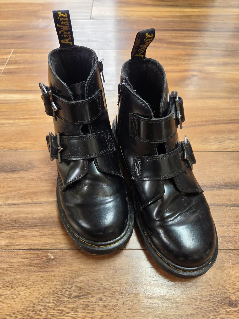 Dr. Martens Kids Black Leather Star Buckle Ankle Boots